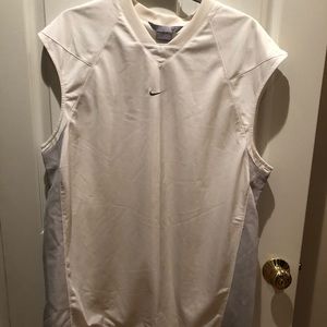 Men’s Nike shirt